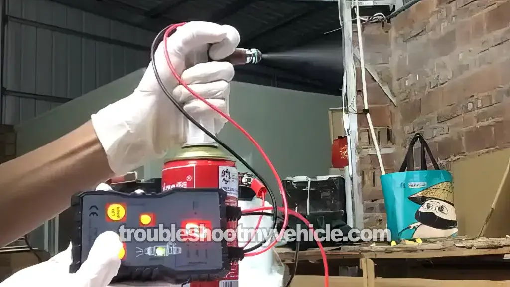 Checking The If The Fuel Injector Sprays Fuel. How To Test The Fuel Injectors (Ford 5.0L And 5.8L V8 Engines)