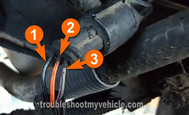 Making Sure The Pickup Coil Is Getting 8 Volts. How To Test The Pickup Coil (1990, 1991, 1992, 1993, 1994, 1995 1991-1995 2.5L Dodge Caravan (Plymouth Voyager))