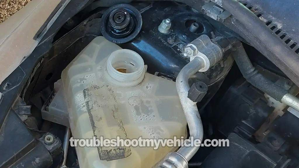 Coolant Shooting Out From Open Radiator. How To Test For A Blown Head Gasket (2011, 2012, 2013, 2014, 2015, 2016, 2017, 2018, 2019 1.6L Ford Fiesta)