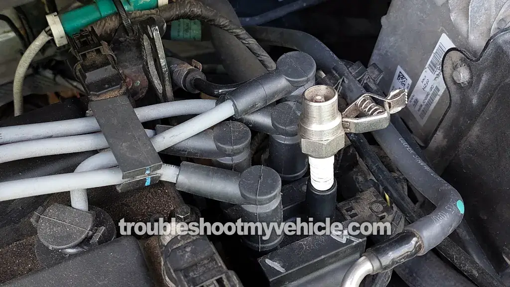 Making Sure Spark Is Coming Out Of The Coil Tower. How To Test The Ignition Coil Pack (2011, 2012, 2013, 2014, 2015, 2016, 2017, 2018, 2019 1.6L Ford Fiesta)