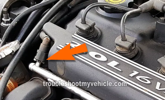 thumbnail image 2 of Red Air Intake Kit With Filter – For 2000-2005 Dodge Neon 2.0L SOHC 2 of 3