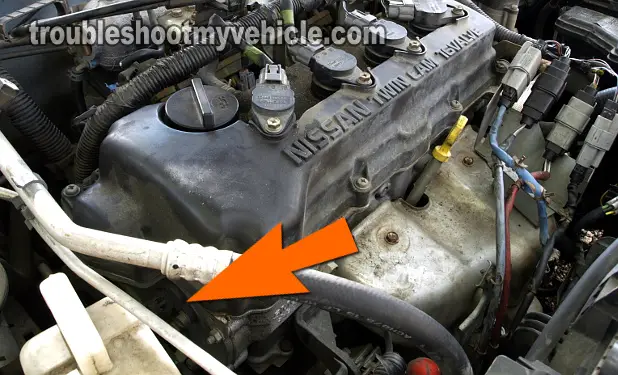 Making Sure The Cam Sensor Is Getting Ground. How To Test The Camshaft Position Sensor (2000-2002 1.8L Nissan Sentra)